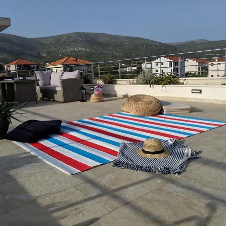 Villa Pool Near