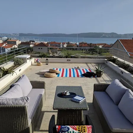 Villa Pool Near